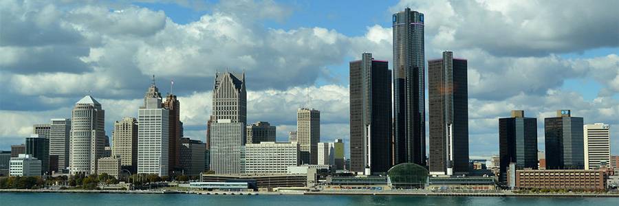Golf-Detroit-Skyline